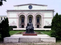 Alți doi directori de la Opera Națională, cercetați penal de procurori