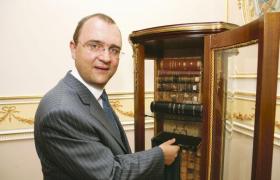 Avocatul Doru Boştină, reţinut în dosarul de evaziune fiscală din domeniul IT