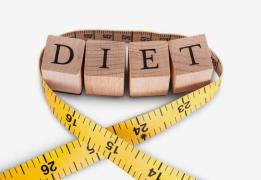 Te înfiori! Acestea sunt cele mai CIUDATE DIETE din istorie