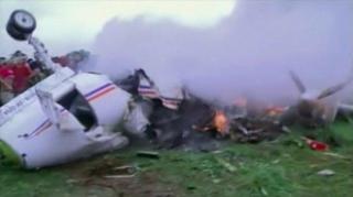 Un avion militar s-a prăbușit în apropierea aeroportului din Sevilla