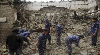 Alunecări de teren în Nepal soldate cu 21 de morți și 27 de persoane dispărute