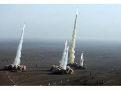 Arsenalele nucleare se modernizează în pofida dezarmării