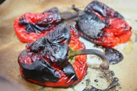 Cea mai simplă metodă prin care cureți rapid ARDEII COPȚI sau VINETELE