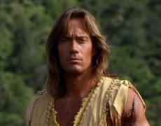 Îl mai ţii minte pe HERCULE? Iată cum arată Kevin Sorbo, la 57 de ani, după trei atacuri cerebrale