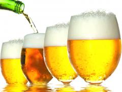 Substanţele ascunse din băuturile alcoolice! Cât zahăr conţine un pahar cu bere