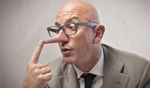 De ele trebuie să te fereşti! Topul zodiilor care MINT de îngheaţă apele