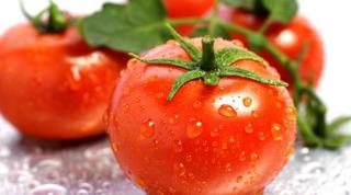 Atenție la ce alegi să cumperi! Cum recunoști LEGUMELE INJECTATE