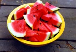 Este vedeta sezonului! Lucruri puţin ştiute de pepenele roşu