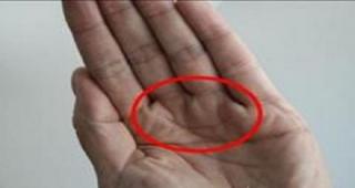 NU o are toată lumea! Ce înseamnă această LINIE din PALMĂ