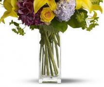 Cum poți păstra PROSPEȚIMEA FLORILOR pentru două săptămâni