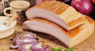 E una din plăcerile tale culinare? Cât de sănătoasă este SLĂNINA cu PÂINE și CEAPĂ