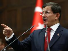 Atentat în Turcia: Premierul Davutoglu promite întărirea securității la frontiera cu Siria
