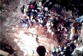 INDIA: Un imobil rezidenţial S-A PRĂBUŞIT! Cel puţin nouă oameni au murit