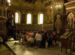 Patriarhul Daniel a transmis un mesaj dur către femei: „Nu mai faceţi asta. E un PĂCAT DEOSEBIT DE GRAV!”