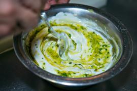 Gustul grecesc la tine acasă! Cum faci cel mai gustos și sănătos SOS TZATZIKI