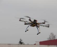 Specialist în drone: Pilotul dispărut a fost căutat cu o dronă specială, cu cameră termică și zoom