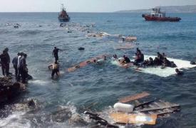 Marea Mediterană: Opt presupuse călăuze, arestate la bordul navei pe care 49 de imigranți au murit asfixiați