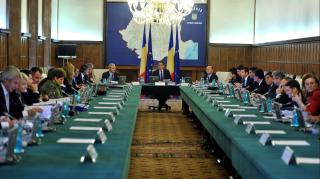 Majorarea SALARIALĂ a profesorilor, pe lista Guvernului!