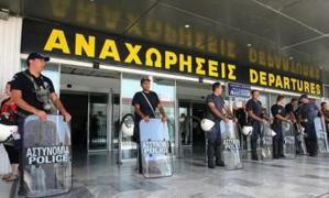 Grecia: Grevă de avertisment a controlorilor de trafic aerian, miercuri