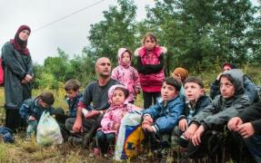 Serbia: Mai multe centre temporare de recepţie a refugiaţilor vor fi construite