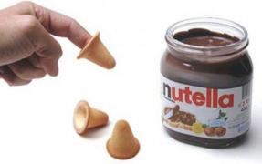 Invenţia SECOLULUI pentru gurmanzi! Cu BISCUITUL-DEGET putem mânca direct din borcanul cu ciocolată