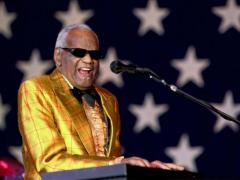 85 de ani de la nașterea muzicianului Ray Charles