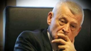 Oprescu rămâne în spital!