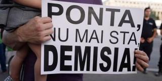 Mii de oameni la protest în Parcul Izvor