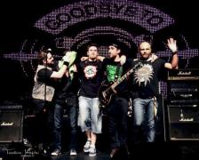 Singurul supraviețuitor din trupa Goodbye to Gravity a dat primul semn pe Facebook