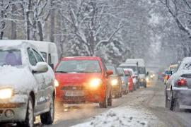 Iarna se dezlănţuie. Weekend de coşmar cu viscol, ger şi zăpadă. Care vor fi zonele cele mai afectate