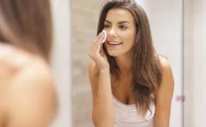 S-a spălat cu BICARBONAT DE SODIU pe față! Ce s-a întâmplat după a ȘOCAT pe toată lumea!