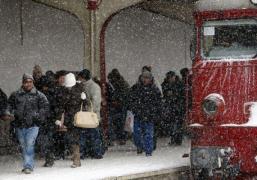 Constanța: Mai multe trenuri, anulate din cauza ninsorii