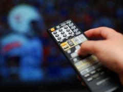 Comisia Europeană dezbate situaţia statului de drept în Polonia după adoptarea unei legi controversate a mass-media