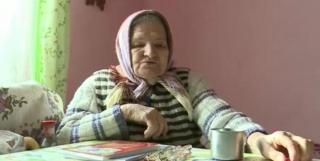 Povestea IMPRESIONANTĂ a ROMÂNCEI care a debutat ca scriitoare la 87 de ani. Publicul o iubește și-i devorează CARTEA!
