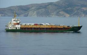 Navă cu români la bord, sechestrată într-un port din Italia