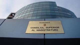 Judecătorul Mircea Aron şi procurorul Luminiţa Palade, singurii candidaţi la conducerea CSM