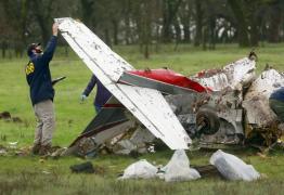 Tragedie CUMPLITĂ. Un avion de mici dimensiuni s-a prăbușit. Bilanţul: patru morți și șapte răniți
