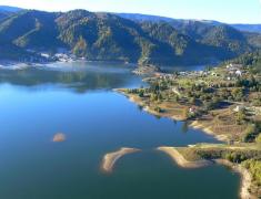 FASCINANT! Singurul SAT din România cu munte, apă, plajă și aer pur (FOTO)