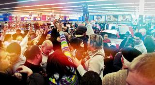 PRIMUL magazin care a anunţat DATA OFICIALĂ ! "Va fi cel mai mare BLACK FRIDAY de până acum"