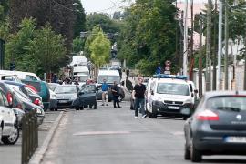 Atacuri VIOLENTE asupra profesorilor în Franţa. “Nu există decât un singur stăpân şi acela este Allah!”