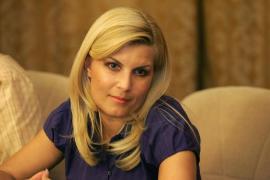 Băsescu o COMPĂTIMEŞTE pe Elena Udrea: “E singură, are greutăţi şi caută un refugiu”