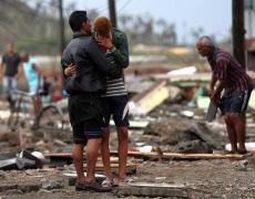 Este STARE DE URGENŢĂ în America! Cea mai puternică furtună tropicală din ultimul deceniu face RAVAGII. “Situaţia este una gravă”. Imagini DRAMATICE