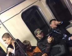 Imaginea care A SCANDALIZAT ÎNTREAGA LUME: “Tu'vă'n gură de gentlemani, ne faceţi pe toţi de râs”