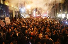 ALEGERI SUA. Proteste de amploare, pentru a treia noapte în mai multe oraşe din Statele Unite, împotriva victoriei lui Donald Trump. Mii de oameni au ieşit în stradă (FOTO + VIDEO)