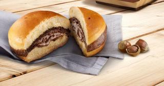 Mmm! McDonald's a lansat dulcele pe care toată lumea îl aştepta. Conţine multăăă Nutella (FOTO)
