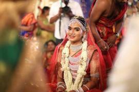 Rămâi MUT de uimire! Invitaţii placate cu aur, 50.000 de oaspeţi şi vedete de film la o nuntă care a costat aproape 100 de milioane de dolari (FOTO + VIDEO)