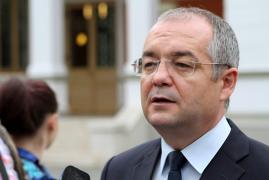 Emil Boc, la ieşirea de la DNA Ploieşti: “Am răspuns la întrebări cu privire la…”