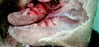 O mumie de 1.500 de ani, descoperită cu pantofi sport! Oamenii de ştiinţă se întreabă cum de este posibil aşa ceva
