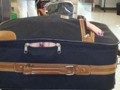 Femei afgane îndesate în geamantane, găsite de Polițiștii de frontieră din Curtici