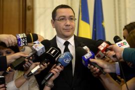 Ponta, după decizia de amânare a desemnării premierului: Iohannis joacă "şah" pe spinarea românilor